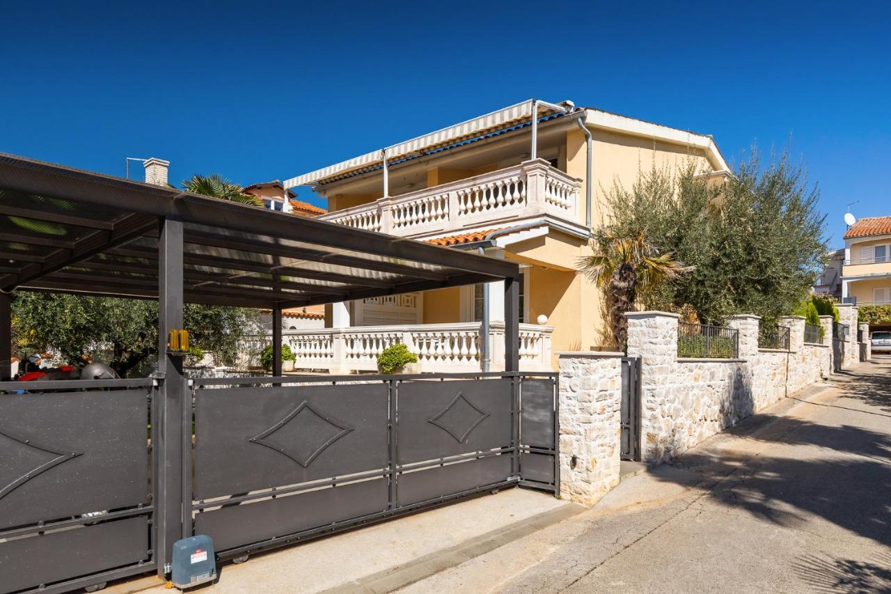 Villa Opatic Porec Exterior photo